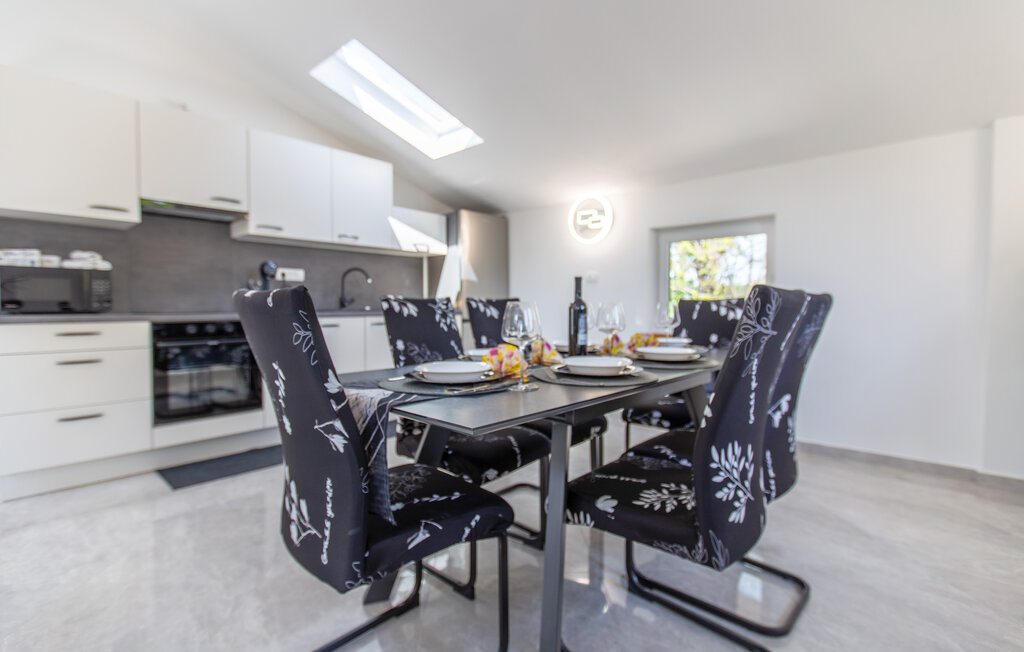 Apartment 2 Slovenia Karst